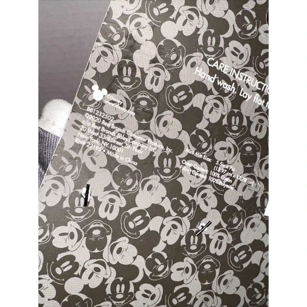 Disney Mickey Mouse Mr and Mrs 2PK Oversized Mini Mitts Grey White BB1232502